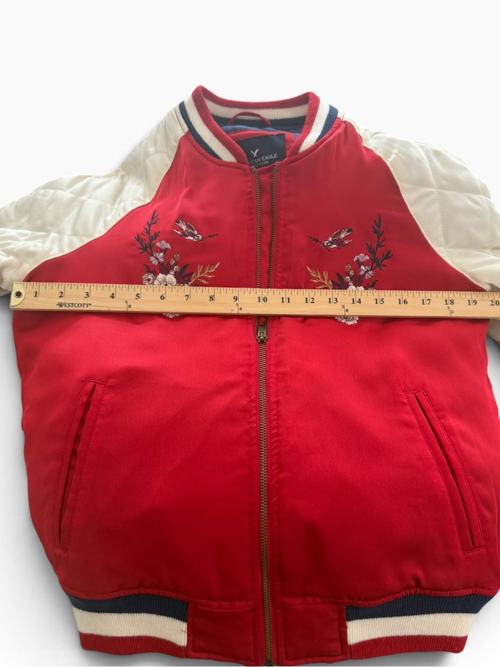 American Eagle Floral Embroidered Bomber Jacket M Red Satin Quilted Varsity - Picture 5 of 6